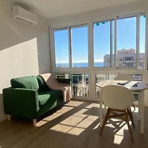 Apartment Sunstay Cruz Loft, Torremolinos