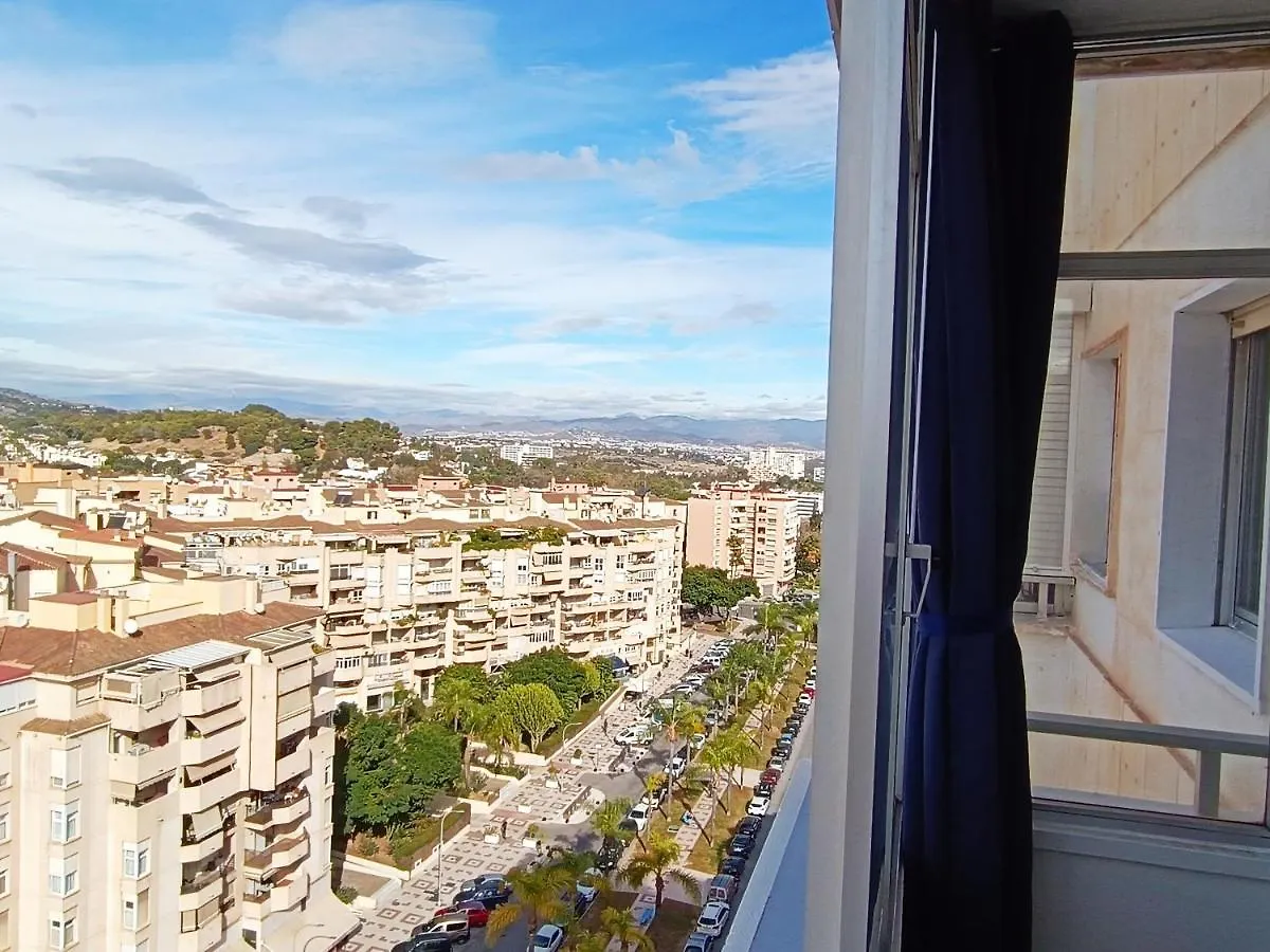 Appartamento Precioso Apartamento - Nuevo - Centro De Torremolinos - Terraza Con Vistas Al Mar, Impresionantes Vistas A La Montana, Wifi 359 Mbps, Smart Tv 40